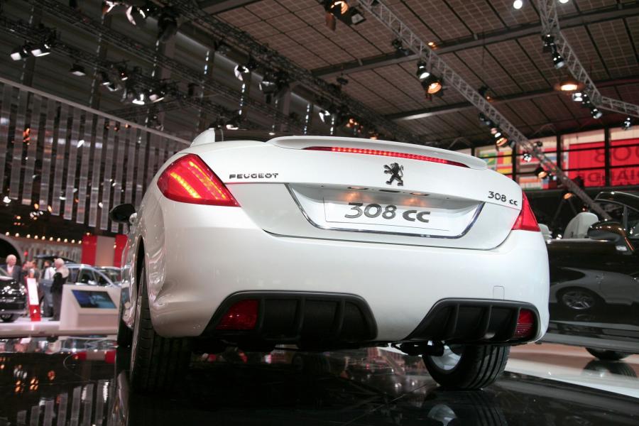  Peugeot 308 CC 2009 года  (фото 21 из 79)